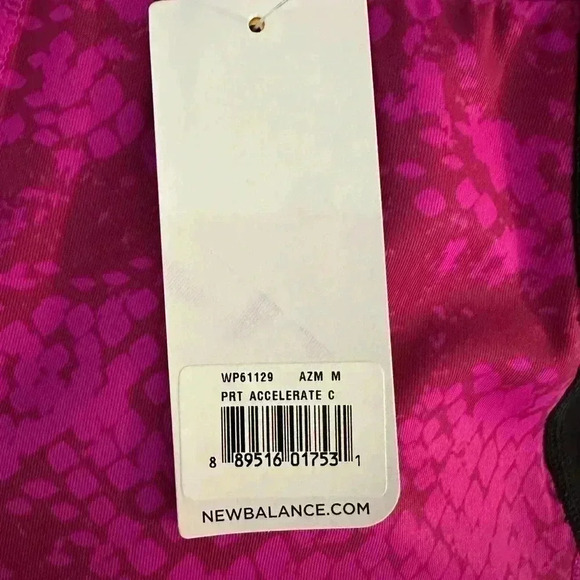 New balance accelerate cropped leggings size Medium NWT - Picture 3 of 6